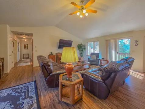 2363 Jaynes Drive Grants Pass OR 97527