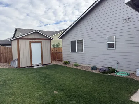 1225 NW Willow Parkway Road Madras OR 97741