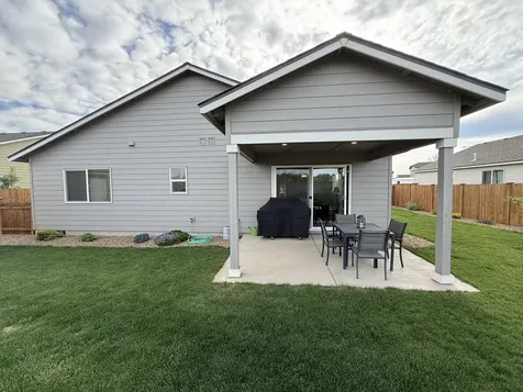 1225 NW Willow Parkway Road Madras OR 97741