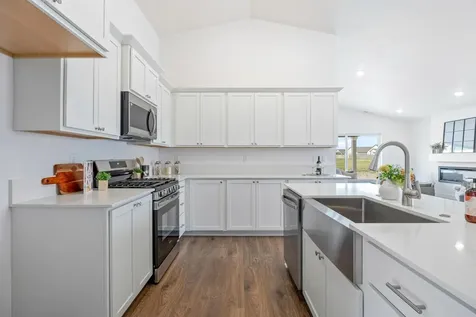363 NW Monte Vista Avenue Madras OR 97741