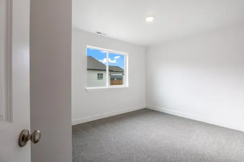 363 NW Monte Vista Avenue Madras OR 97741