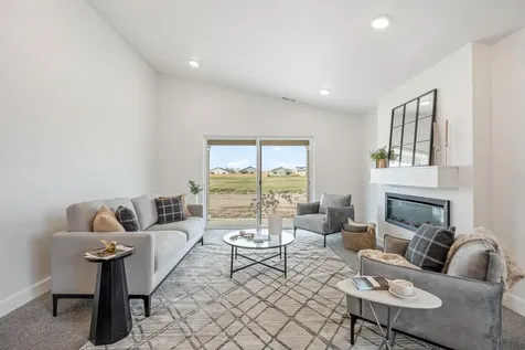 363 NW Monte Vista Avenue Madras OR 97741