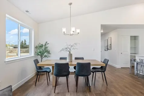 363 NW Monte Vista Avenue Madras OR 97741