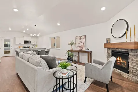 407 NW Monte Vista Avenue Madras OR 97741