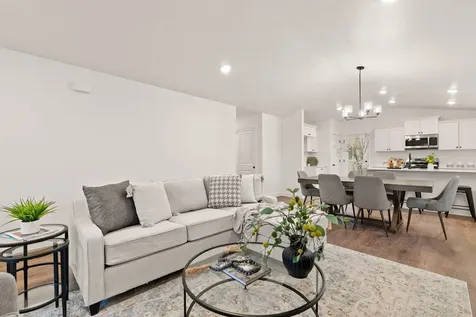 407 NW Monte Vista Avenue Madras OR 97741