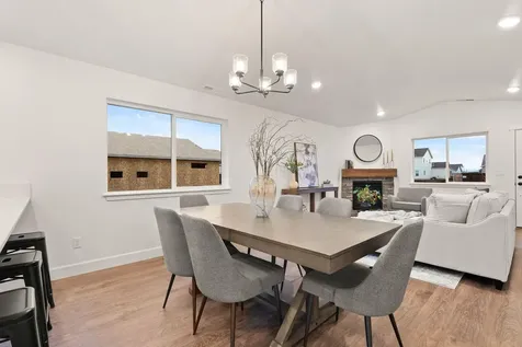 407 NW Monte Vista Avenue Madras OR 97741