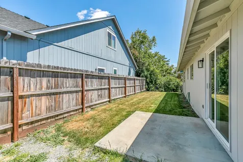 820 Garfield Street Medford OR 97501