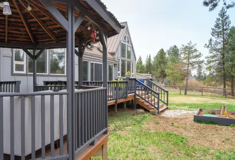 54977 Huntington Road Bend OR 97707