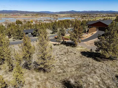 NW Crescent Rim Place Prineville OR 97754