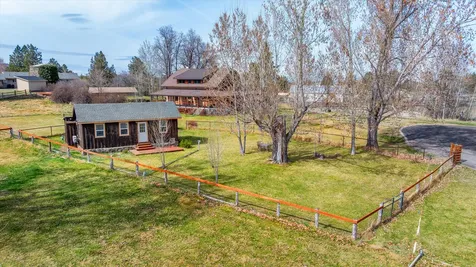 61900 Anker Lane Bend OR 97702