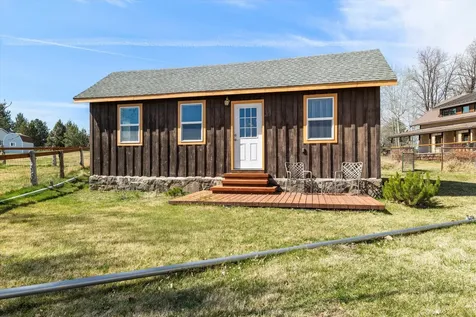 61900 Anker Lane Bend OR 97702