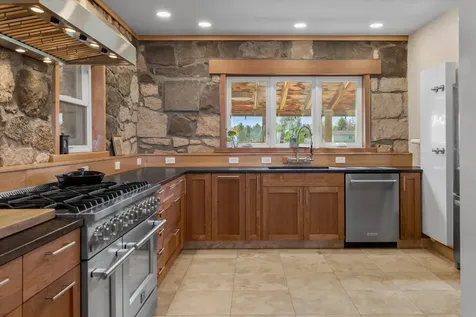 61900 Anker Lane Bend OR 97702