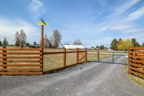 61900 Anker Lane Bend OR 97702
