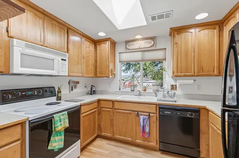 130 Rhonda Lane Phoenix OR 97535
