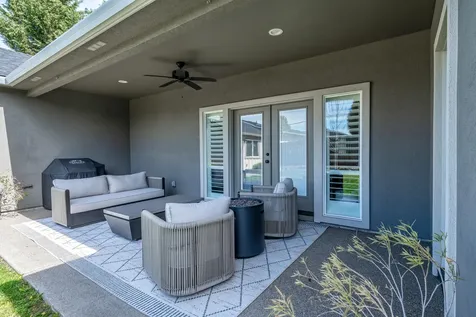 2715 Montara Drive Medford OR 97504