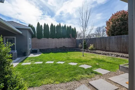 2715 Montara Drive Medford OR 97504