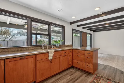 711 NW Amelia Drive Grants Pass OR 97526