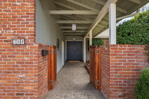 711 NW Amelia Drive Grants Pass OR 97526