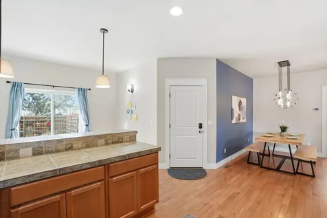 62763 Hawkview Road Bend OR 97701