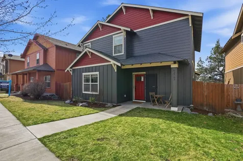 62763 Hawkview Road Bend OR 97701