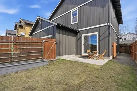 62763 Hawkview Road Bend OR 97701
