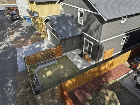 62763 Hawkview Road Bend OR 97701