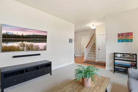 62763 Hawkview Road Bend OR 97701