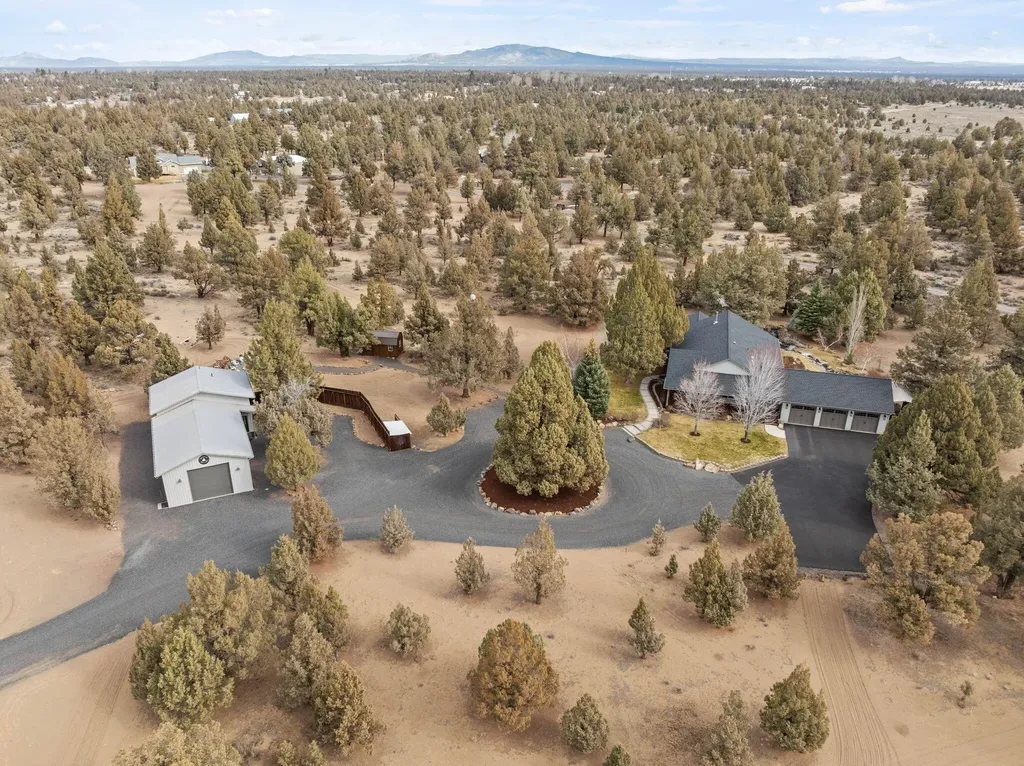 60780 Ward Road Bend OR 97702
