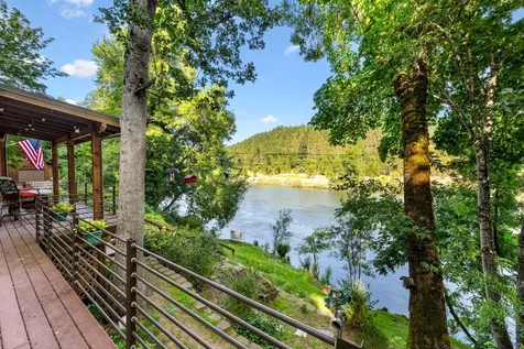 4941 Riverbanks Road Grants Pass OR 97527