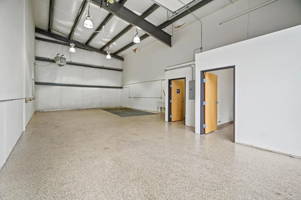 56866 Enterprise Drive Sunriver OR 97707