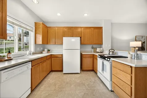 485 Larkspur Lane Ashland OR 97520