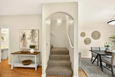 485 Larkspur Lane Ashland OR 97520
