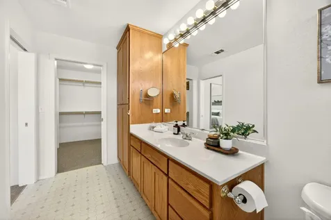 485 Larkspur Lane Ashland OR 97520