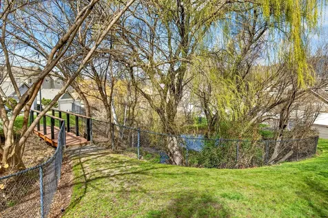 485 Larkspur Lane Ashland OR 97520