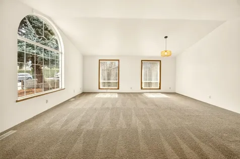 3027 Waterford Court Medford OR 97504