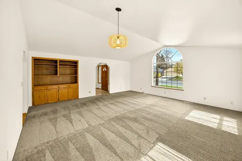 3027 Waterford Court Medford OR 97504