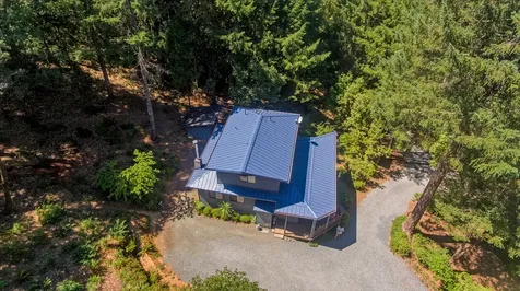 4901 Thompson Creek Road Selma OR 97538
