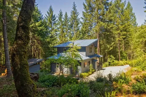 4901 Thompson Creek Road Selma OR 97538