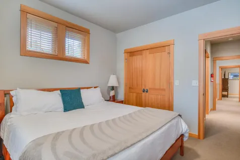 57135 Evergreen Loop Sunriver OR 97707