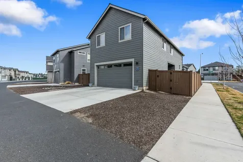 4649 SW 36th Street Redmond OR 97756