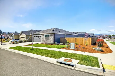 2769 Noble Fir Drive Medford OR 97504