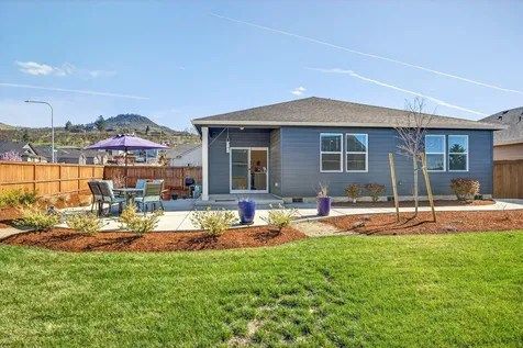2769 Noble Fir Drive Medford OR 97504