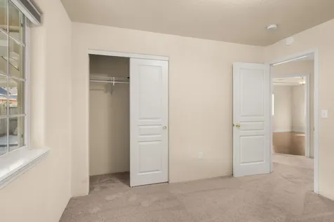 1818 Sarah Way Medford OR 97501