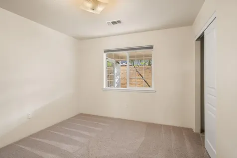 1818 Sarah Way Medford OR 97501