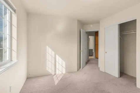 1818 Sarah Way Medford OR 97501