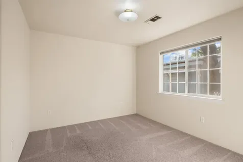 1818 Sarah Way Medford OR 97501