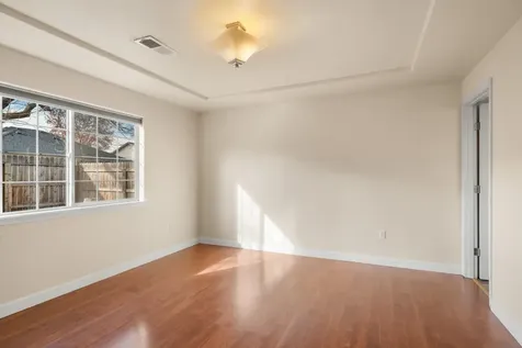 1818 Sarah Way Medford OR 97501