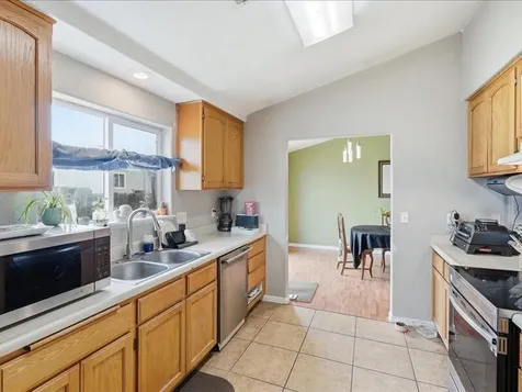 8022 Thunderhead Avenue White City OR 97503