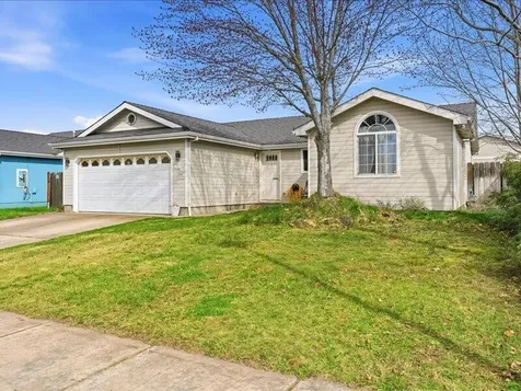 8022 Thunderhead Avenue White City OR 97503