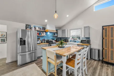 242 NW 1st Avenue John Day OR 97845